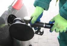 Фото - Водителей предупредили об опасности полного бака бензина