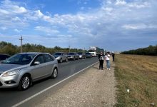 Фото - Власти Казахстана выделили отдельные дорожные полосы для проезда граждан на границе с РФ